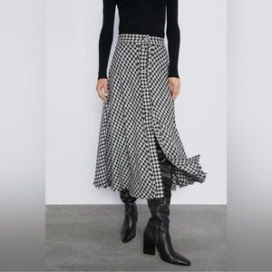 Zara Black White Houndstooth Tweed Button Down Midi Skirt Size Small